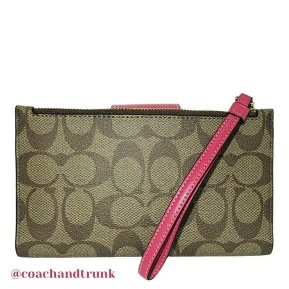 COACH Tech Phone Wallet Khaki and Strawberry Haze Wrist Strap NWT - Picture 5 of 9